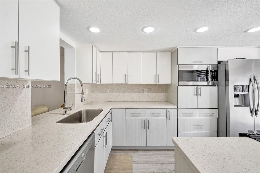 For Rent: $4,100 (3 beds, 2 baths, 1798 Square Feet)