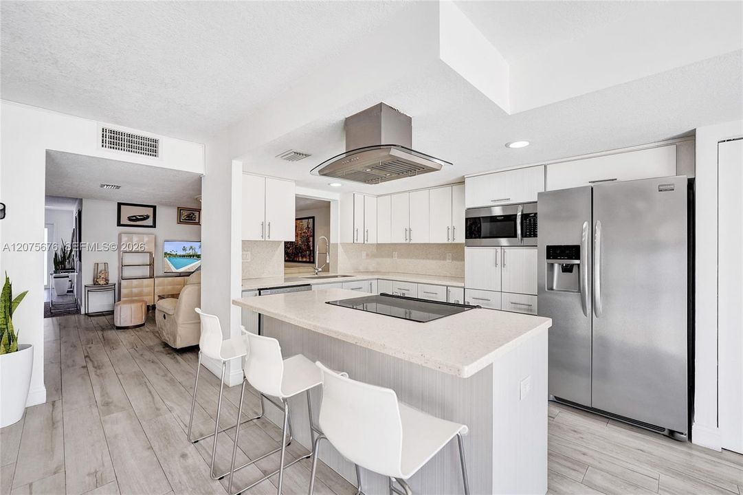 For Rent: $4,100 (3 beds, 2 baths, 1798 Square Feet)