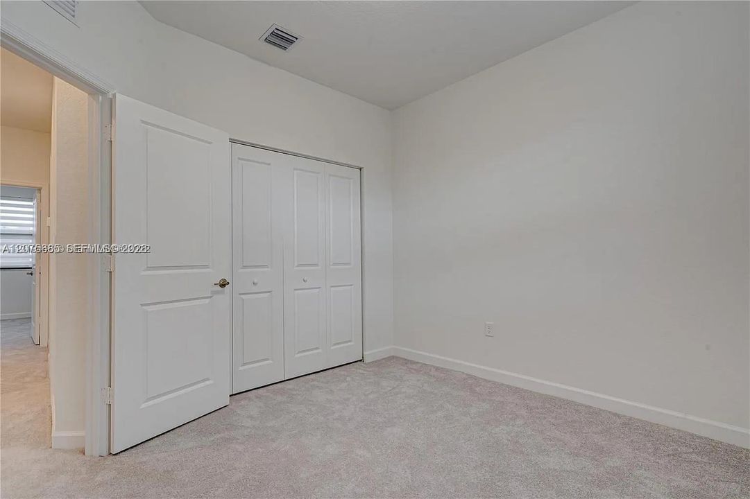 For Sale: $445,000 (3 beds, 2 baths, 1331 Square Feet)