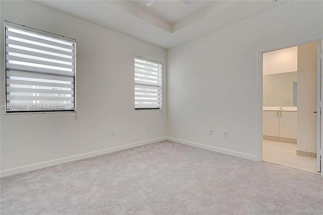 For Sale: $445,000 (3 beds, 2 baths, 1331 Square Feet)