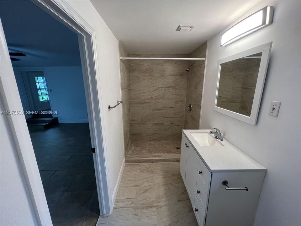 For Rent: $3,800 (3 beds, 2 baths, 2334 Square Feet)