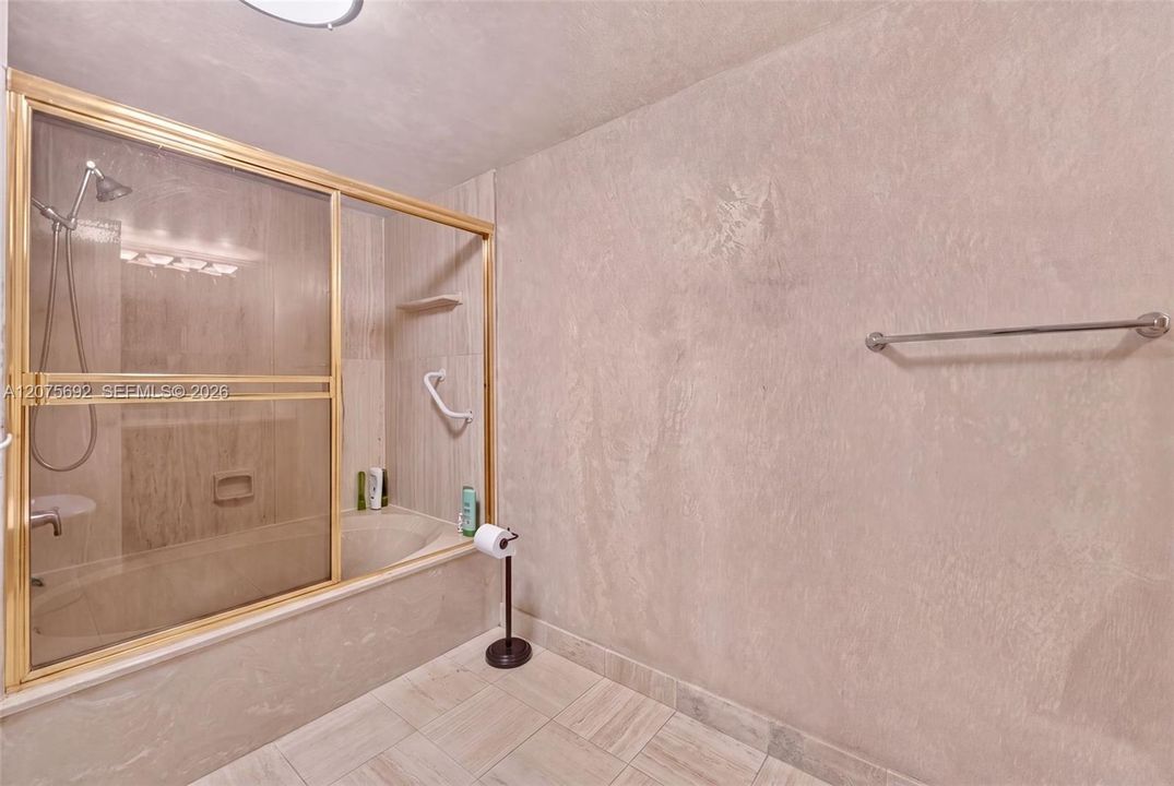 На продажу: $405,000 (1 спален, 1 ванн, 1190 Квадратных фут)