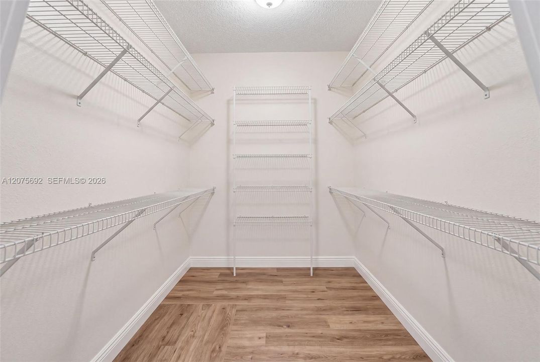 На продажу: $405,000 (1 спален, 1 ванн, 1190 Квадратных фут)