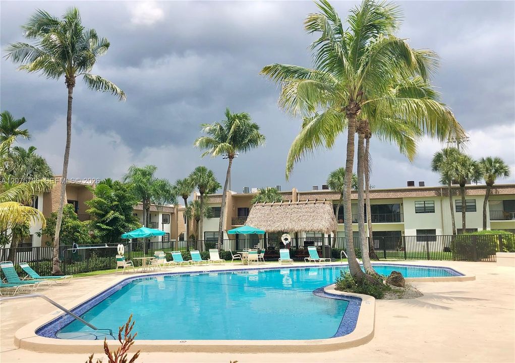 For Rent: $1,800 (1 beds, 1 baths, 672 Square Feet)