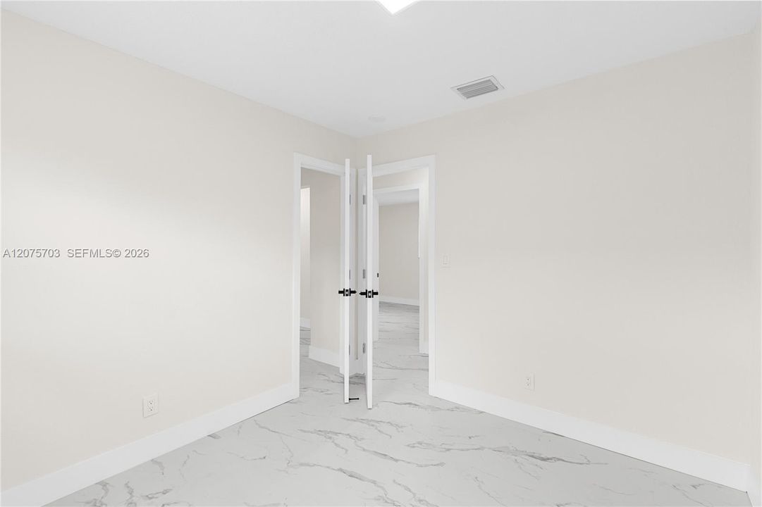 For Sale: $549,000 (4 beds, 3 baths, 1410 Square Feet)