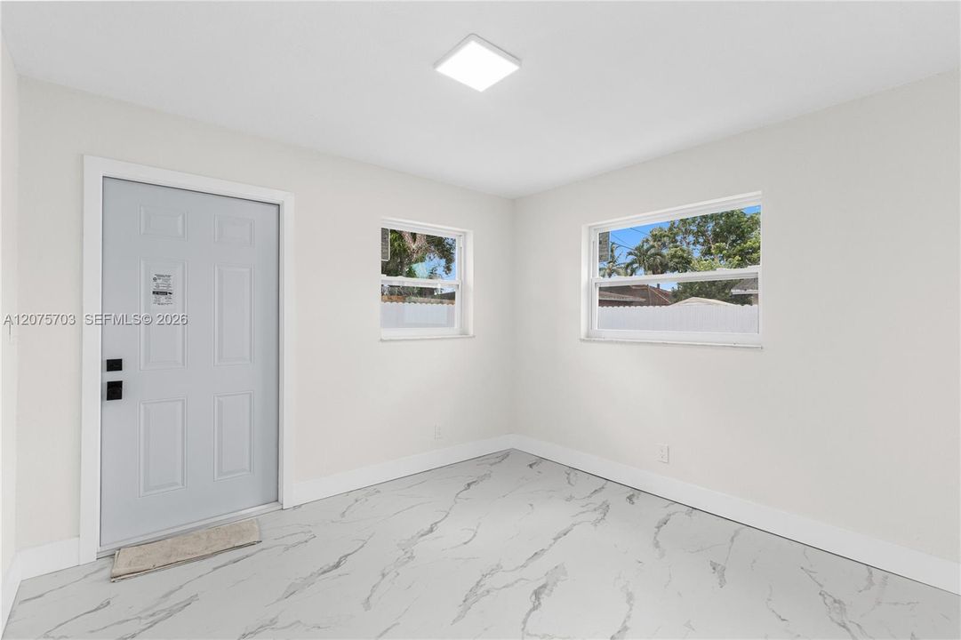 For Sale: $549,000 (4 beds, 3 baths, 1410 Square Feet)