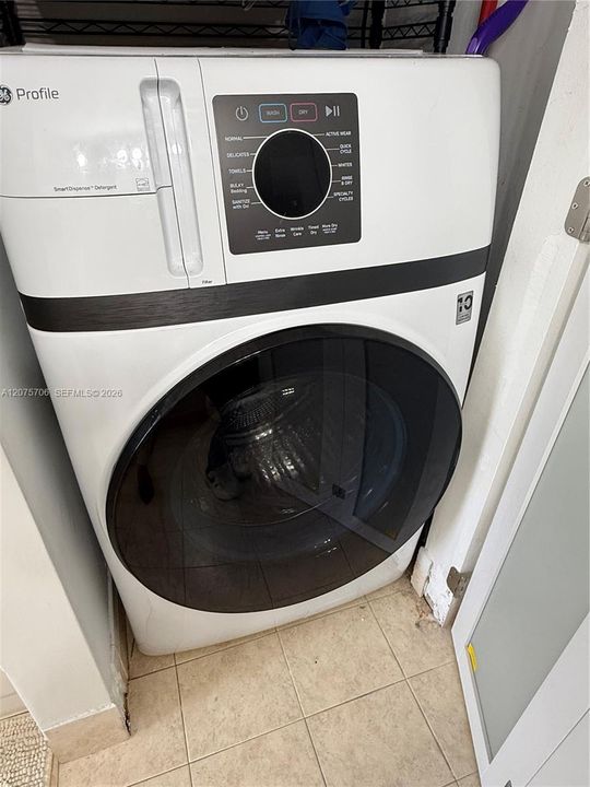 For Rent: $2,650 (2 beds, 2 baths, 1128 Square Feet)
