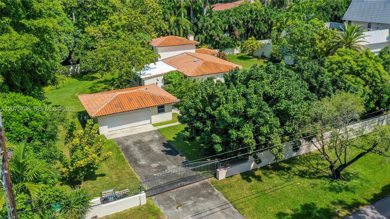 В аренду: $6,000 (3 спален, 2 ванн, 2153 Квадратных фут)