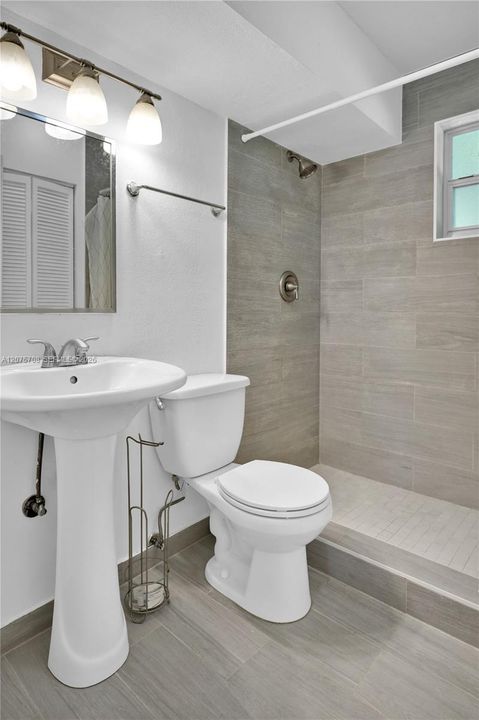 В аренду: $6,000 (3 спален, 2 ванн, 2153 Квадратных фут)