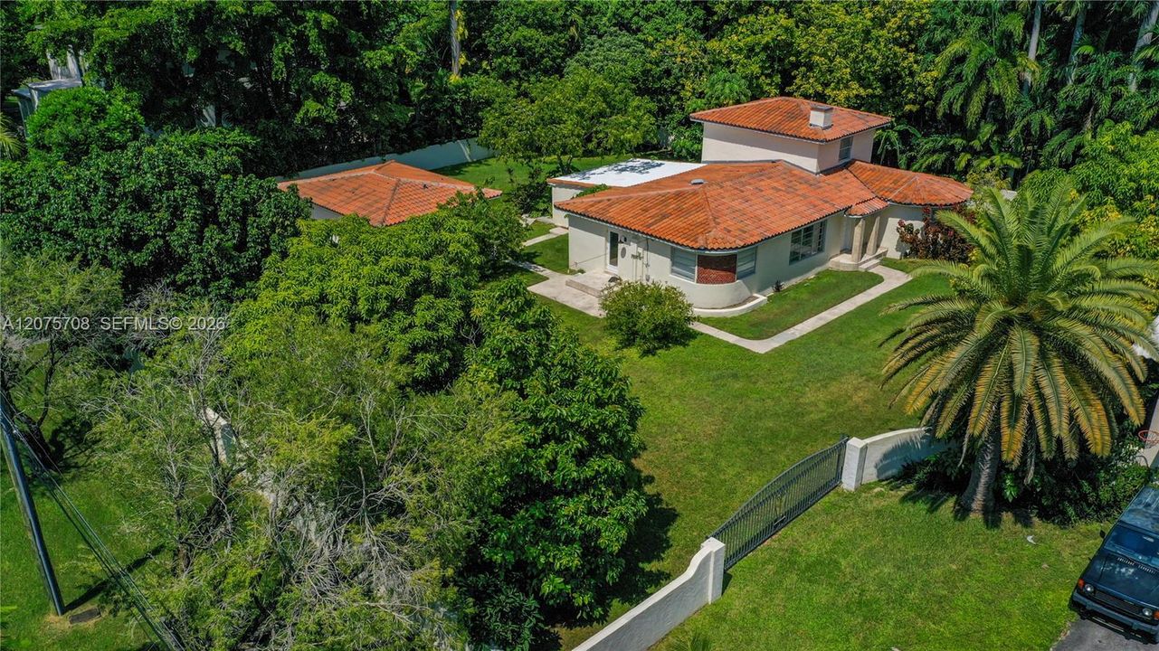 В аренду: $6,000 (3 спален, 2 ванн, 2153 Квадратных фут)