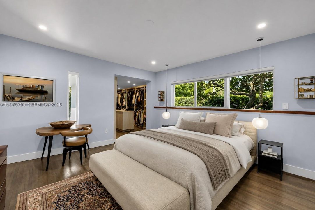 For Sale: $3,800,000 (3 beds, 2 baths, 2760 Square Feet)