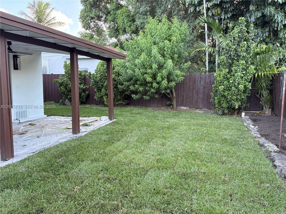 En Venta: $869,000 (2 camas, 2 baños, 1190 Pies cuadrados)