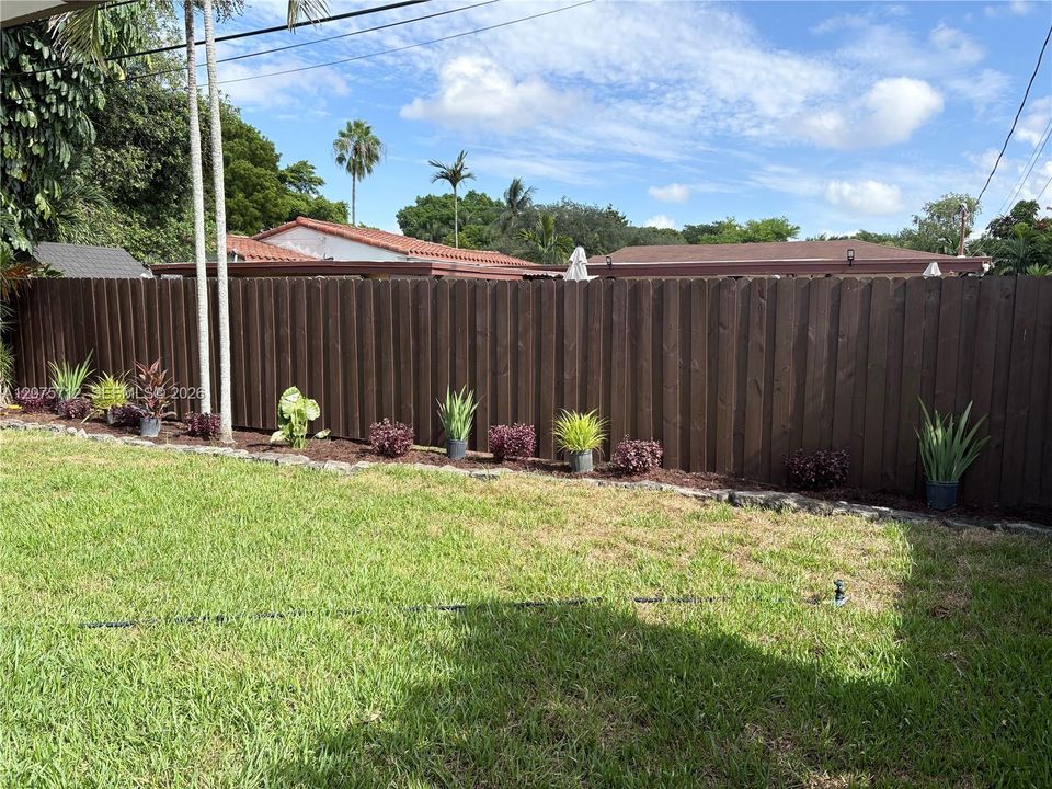 En Venta: $869,000 (2 camas, 2 baños, 1190 Pies cuadrados)