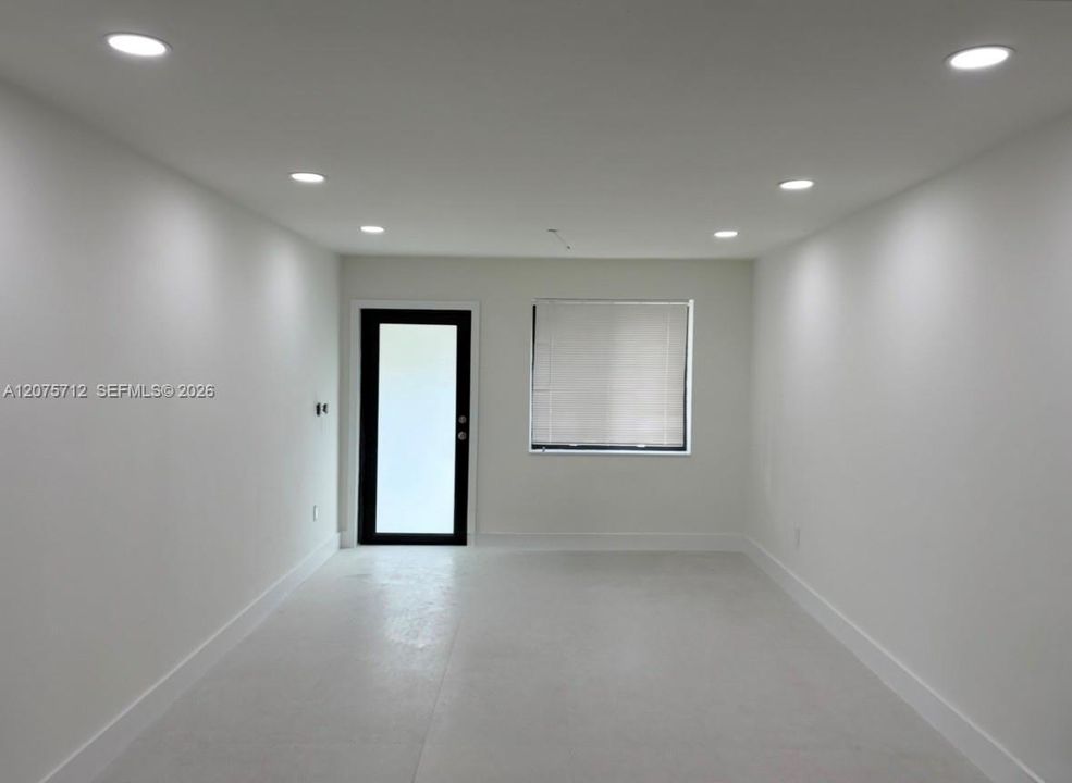 En Venta: $869,000 (2 camas, 2 baños, 1190 Pies cuadrados)