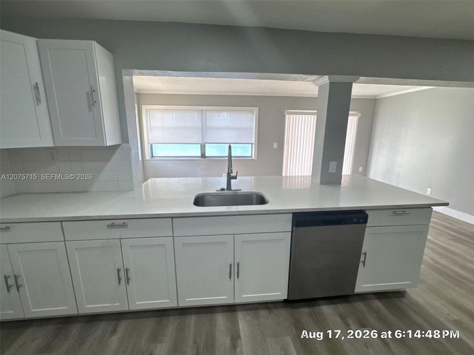 For Sale: $589,900 (4 beds, 2 baths, 1949 Square Feet)