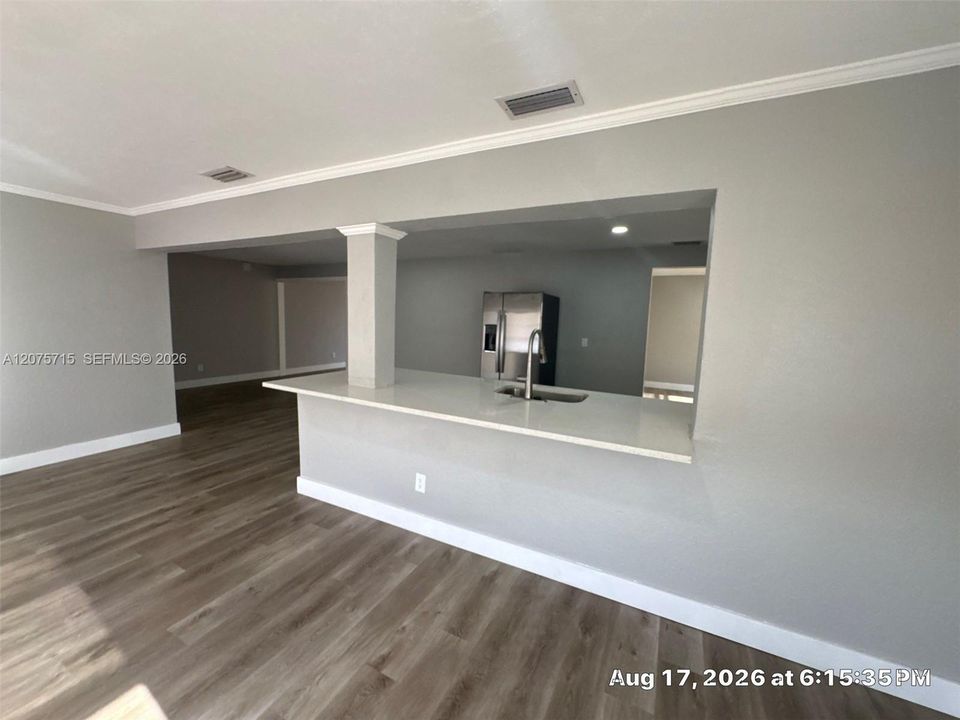 For Sale: $589,900 (4 beds, 2 baths, 1949 Square Feet)
