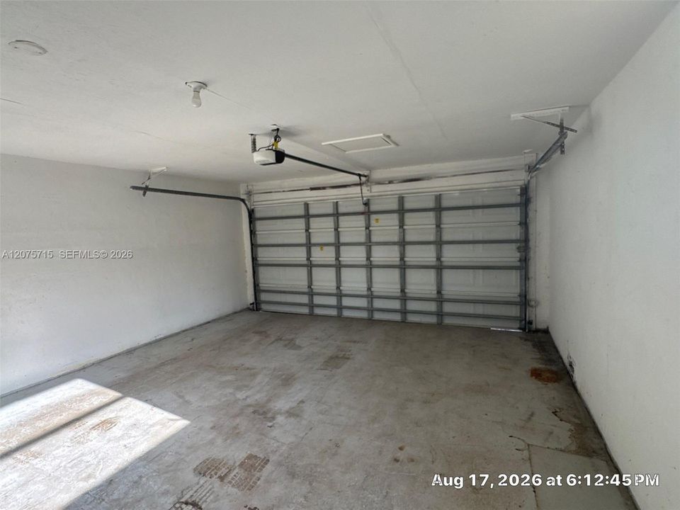 For Sale: $589,900 (4 beds, 2 baths, 1949 Square Feet)