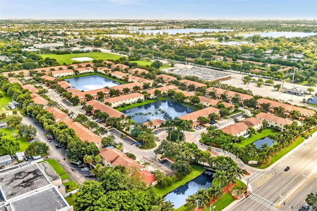 На продажу: $399,900 (3 спален, 2 ванн, 1514 Квадратных фут)