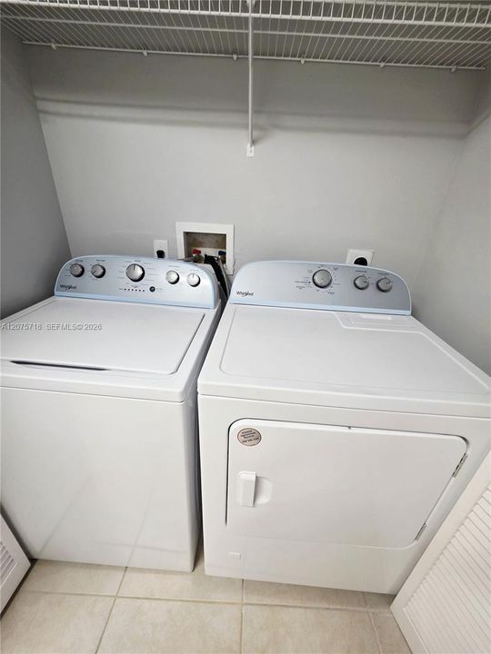 For Rent: $2,400 (2 beds, 2 baths, 1091 Square Feet)