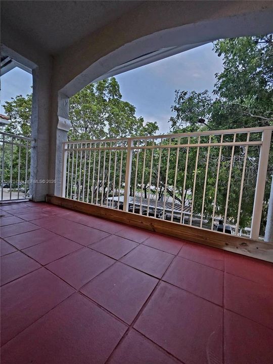 For Rent: $2,400 (2 beds, 2 baths, 1091 Square Feet)