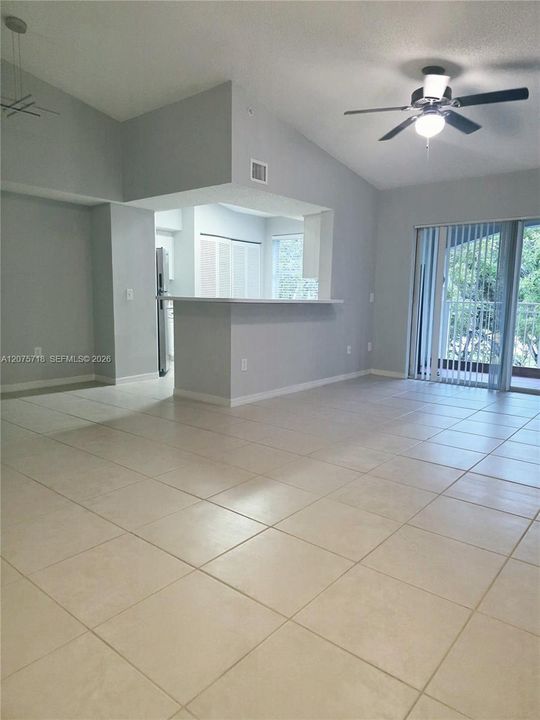 For Rent: $2,400 (2 beds, 2 baths, 1091 Square Feet)