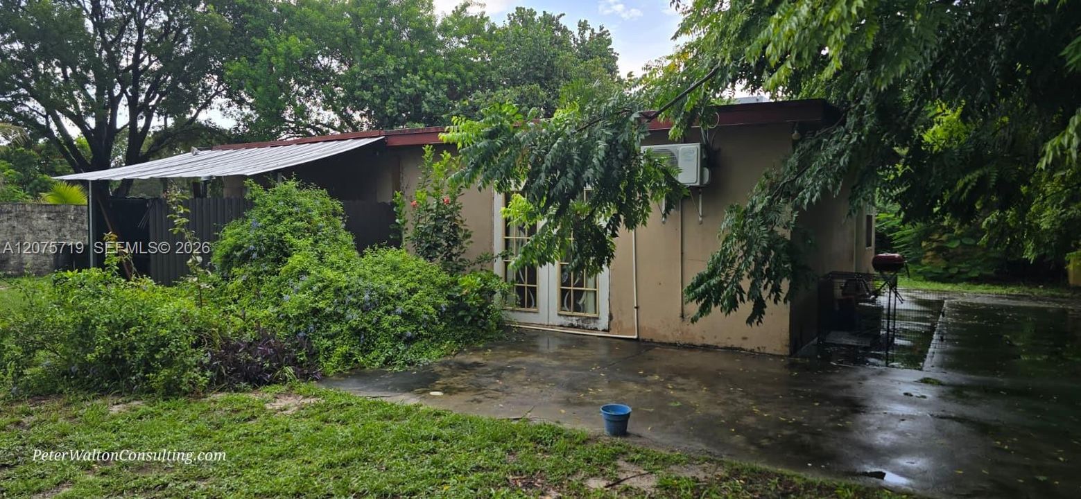 Spacious n Law Quarters