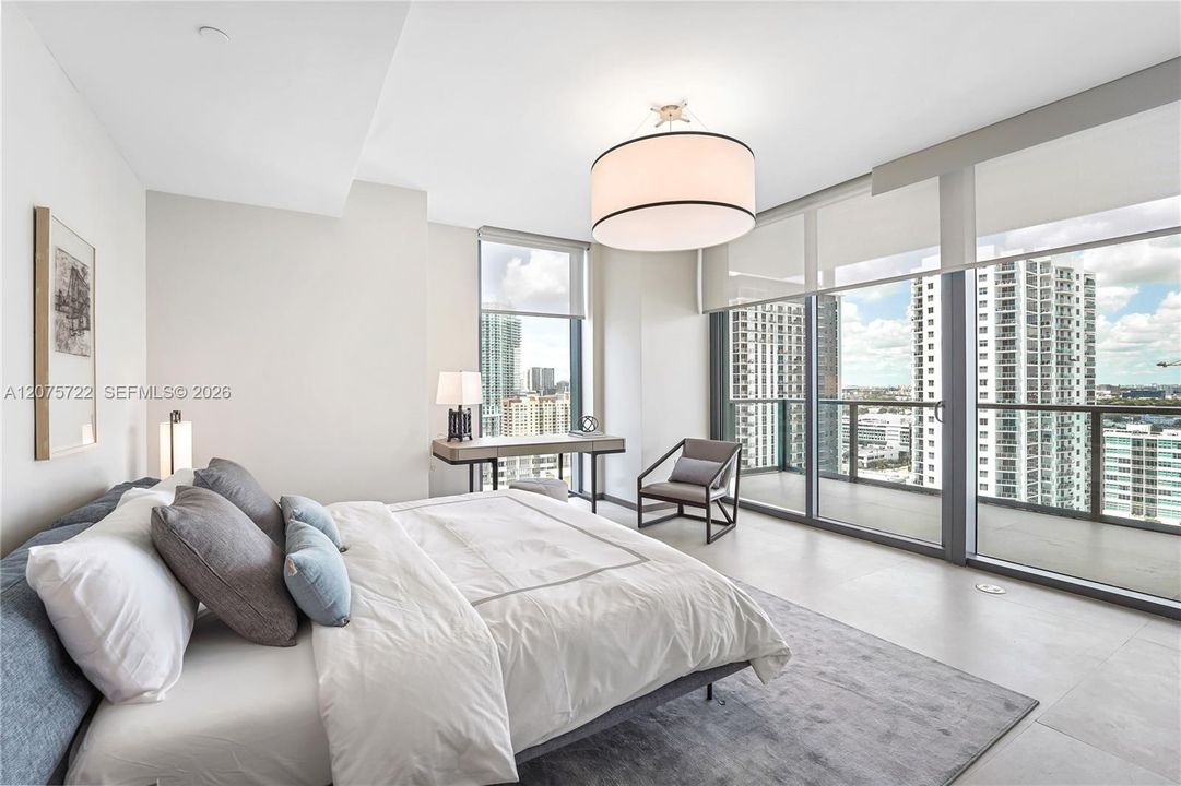 For Sale: $4,300,000 (3 beds, 3 baths, 3267 Square Feet)