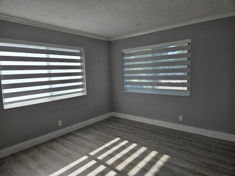 livingrm1