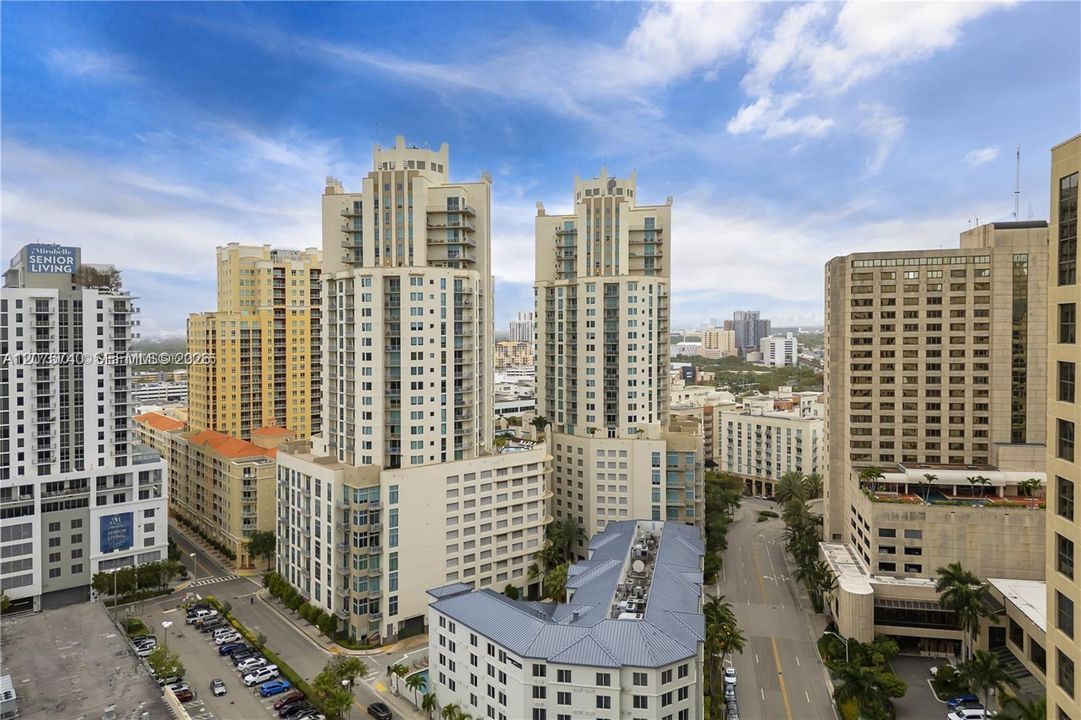 For Rent: $2,200 (1 beds, 1 baths, 657 Square Feet)