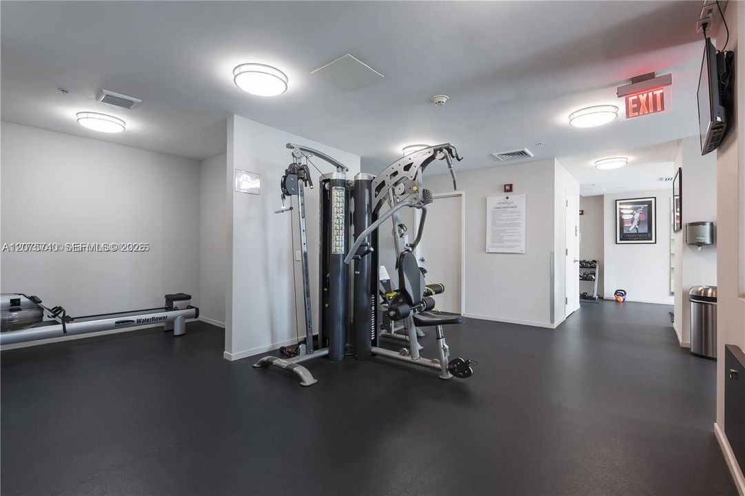 For Rent: $2,200 (1 beds, 1 baths, 657 Square Feet)