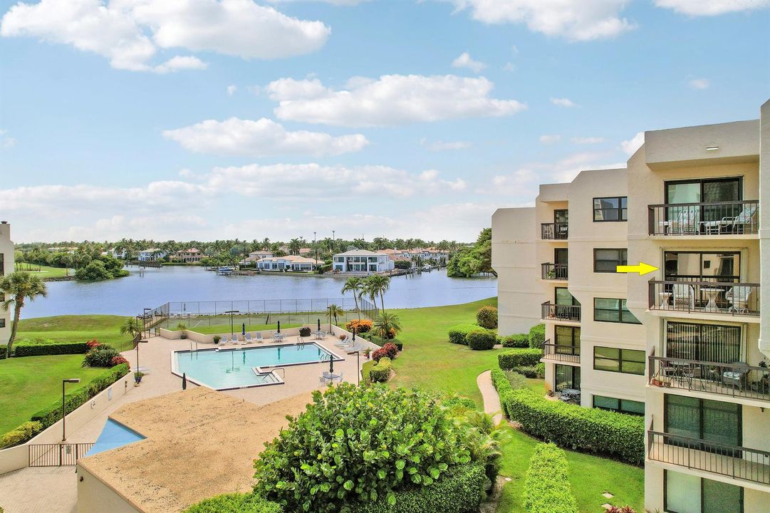 372 Golfview Rd 403