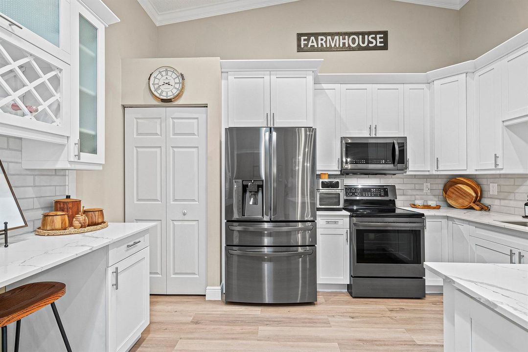 012-9444SwanseaLane-WestPalmBeach-FL-334