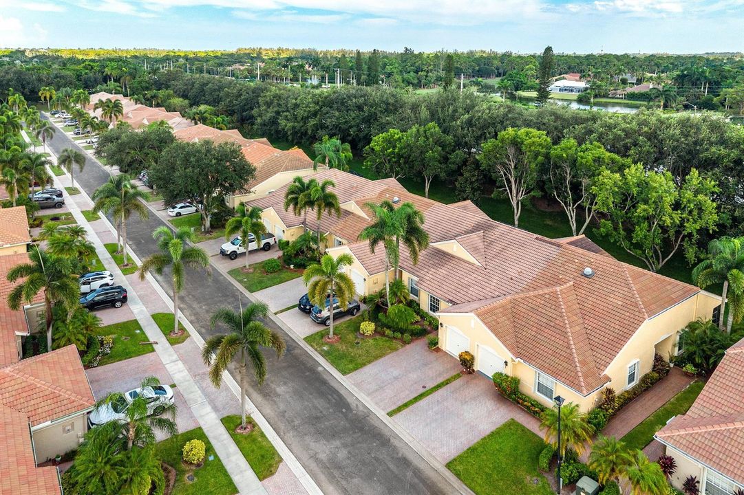 038-9444SwanseaLane-WestPalmBeach-FL-334