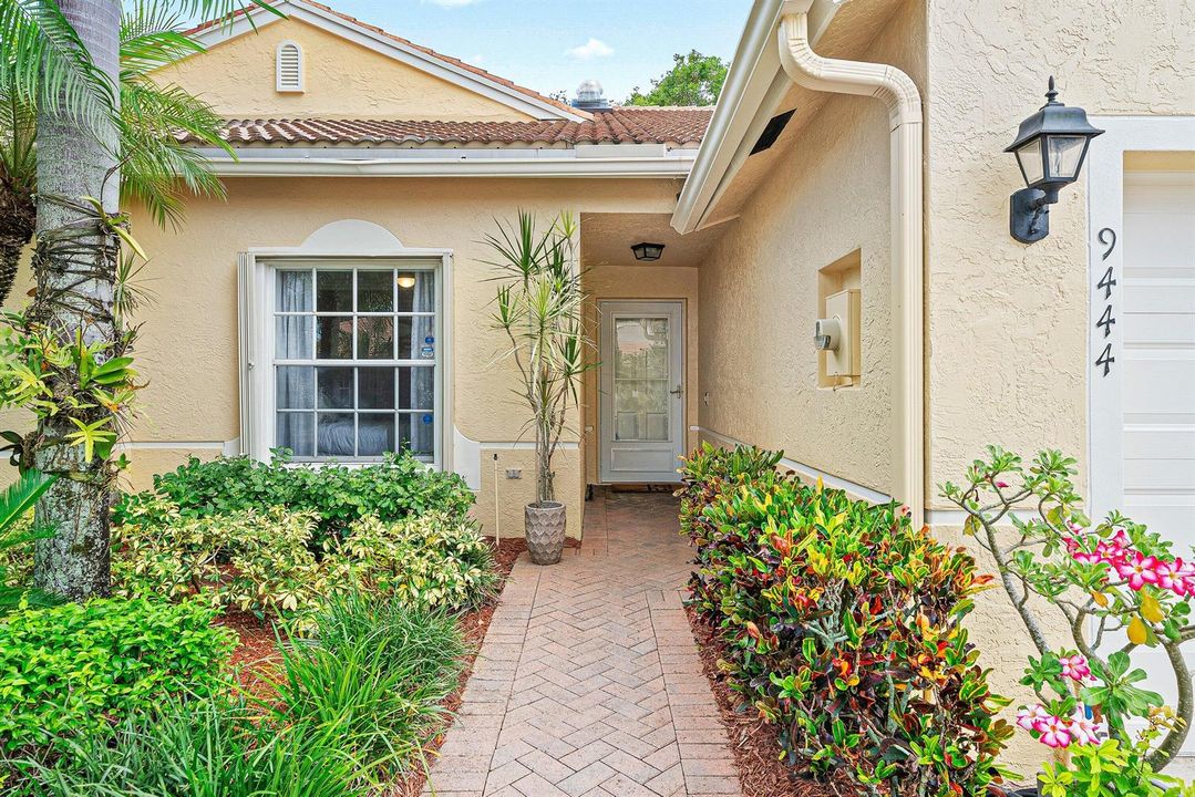 004-9444SwanseaLane-WestPalmBeach-FL-334