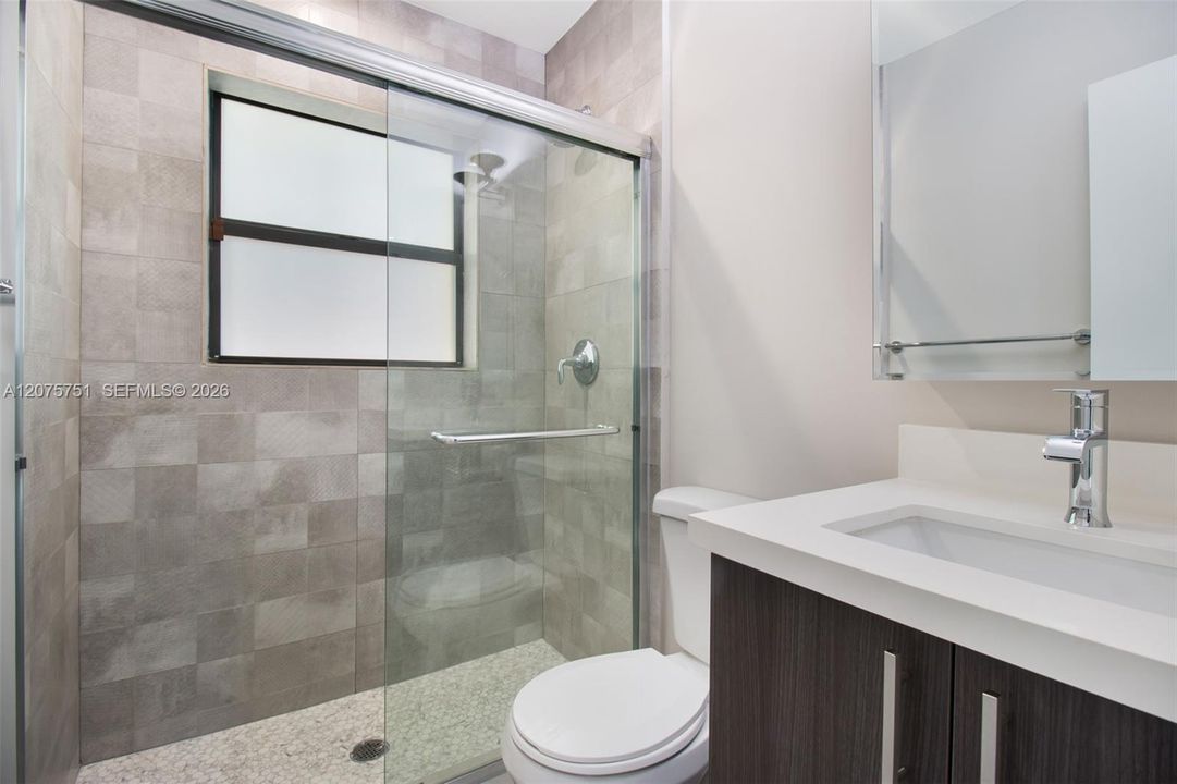 For Rent: $3,750 (3 beds, 3 baths, 1356 Square Feet)