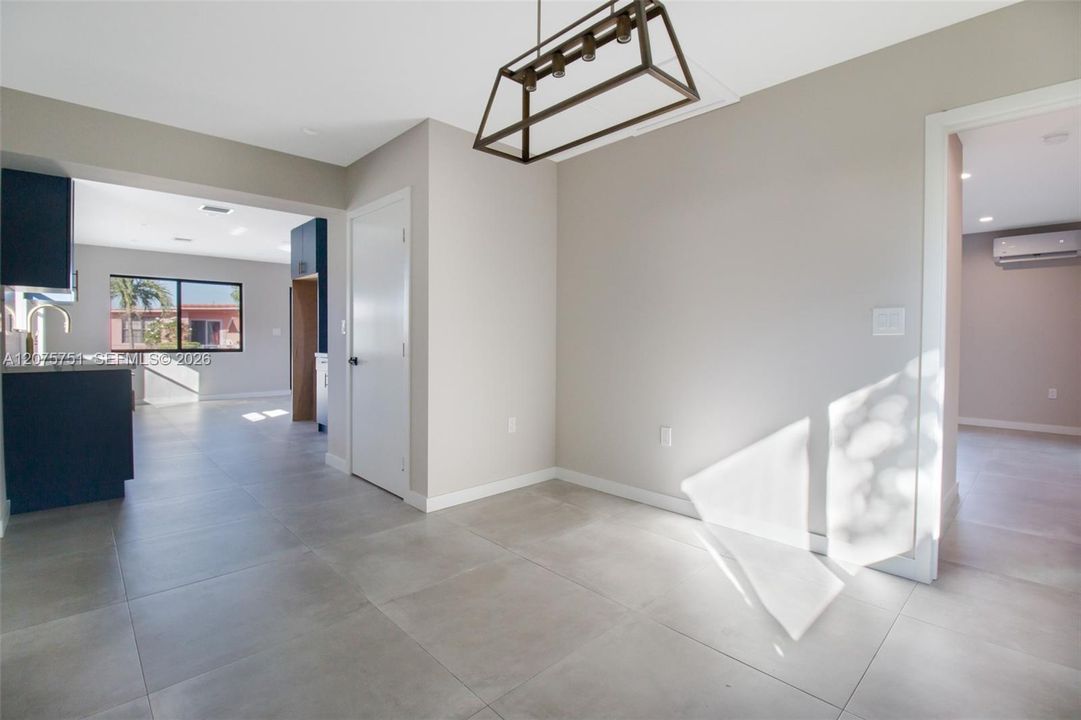 For Rent: $3,750 (3 beds, 3 baths, 1356 Square Feet)