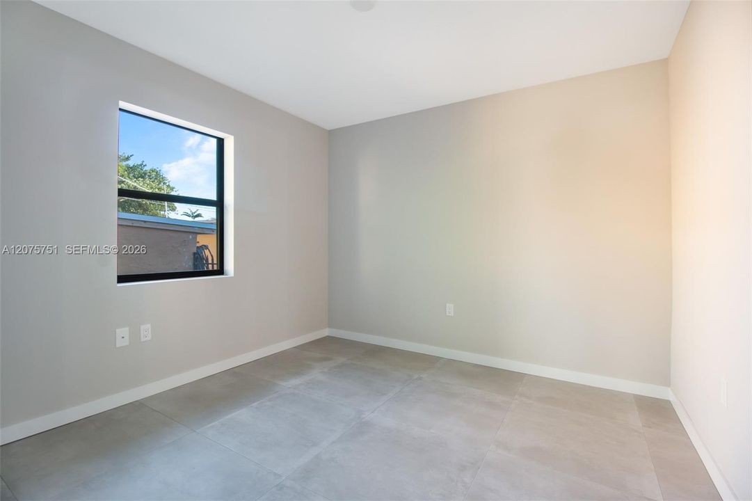 For Rent: $3,750 (3 beds, 3 baths, 1356 Square Feet)