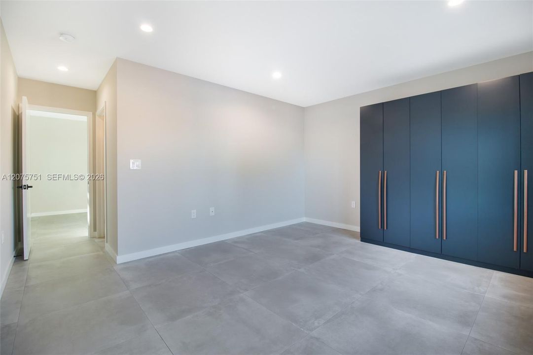 For Rent: $3,750 (3 beds, 3 baths, 1356 Square Feet)