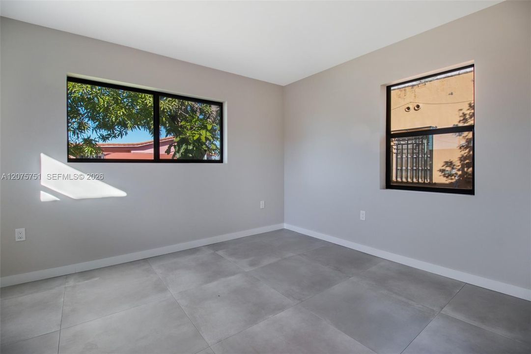 For Rent: $3,750 (3 beds, 3 baths, 1356 Square Feet)