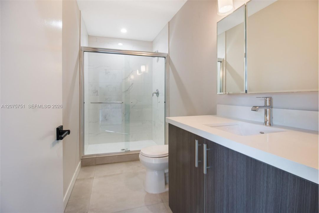 For Rent: $3,750 (3 beds, 3 baths, 1356 Square Feet)