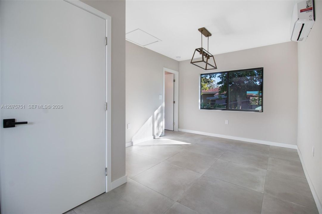 For Rent: $3,750 (3 beds, 3 baths, 1356 Square Feet)