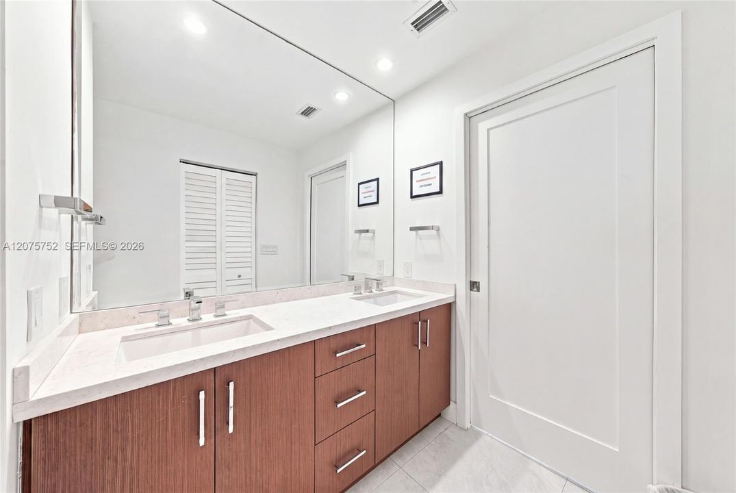 For Sale: $1,350,000 (4 beds, 2 baths, 2132 Square Feet)