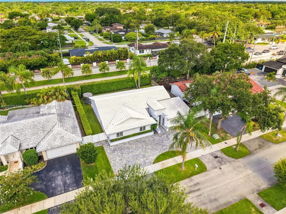 For Sale: $1,350,000 (4 beds, 2 baths, 2132 Square Feet)