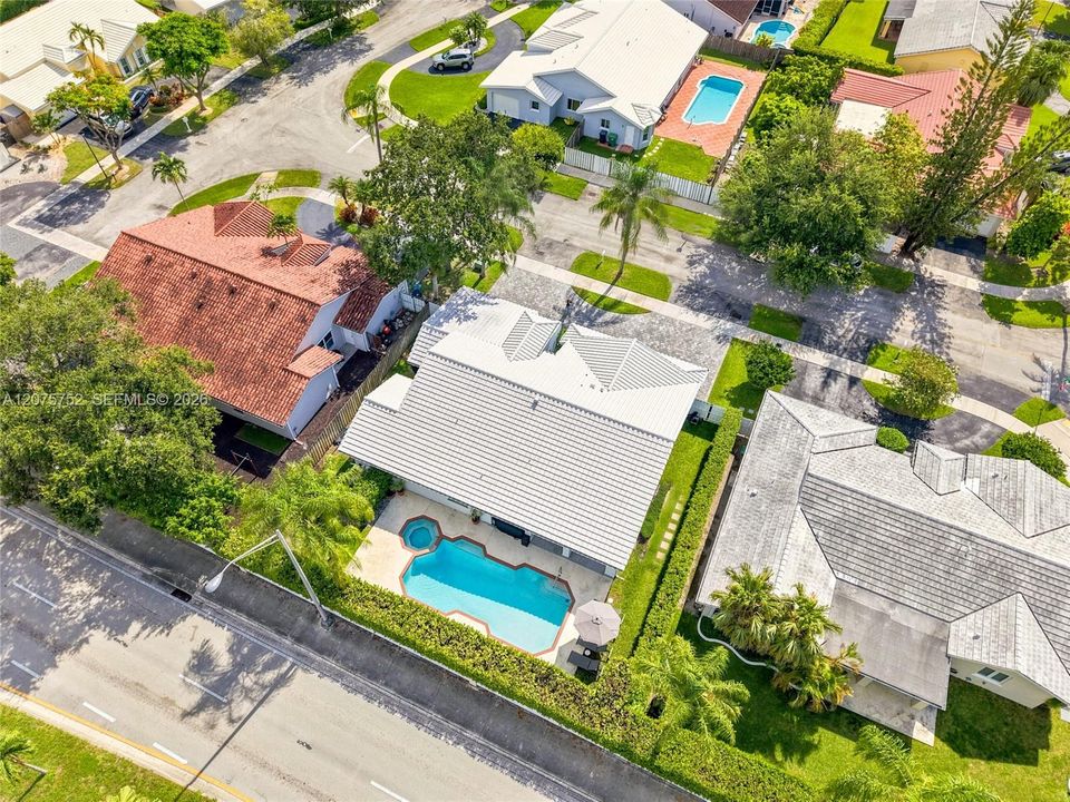 For Sale: $1,350,000 (4 beds, 2 baths, 2132 Square Feet)