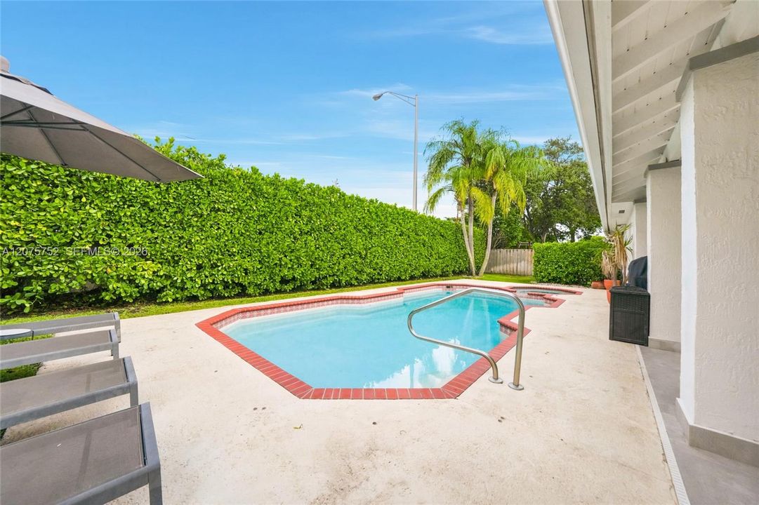 For Sale: $1,350,000 (4 beds, 2 baths, 2132 Square Feet)