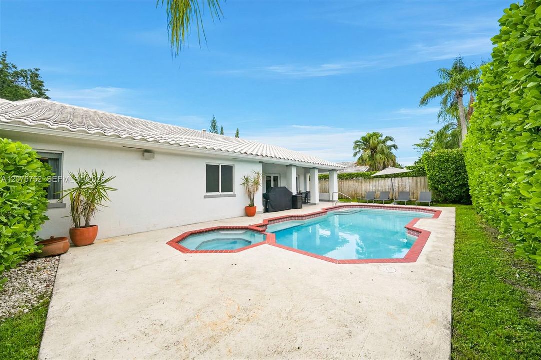 For Sale: $1,350,000 (4 beds, 2 baths, 2132 Square Feet)