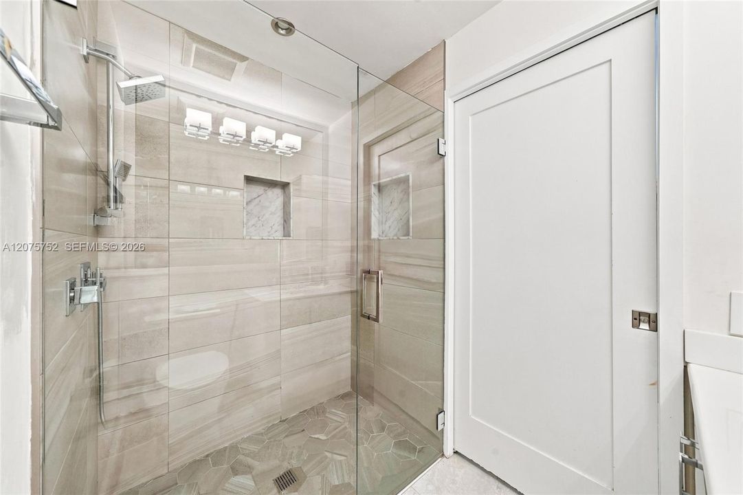For Sale: $1,350,000 (4 beds, 2 baths, 2132 Square Feet)