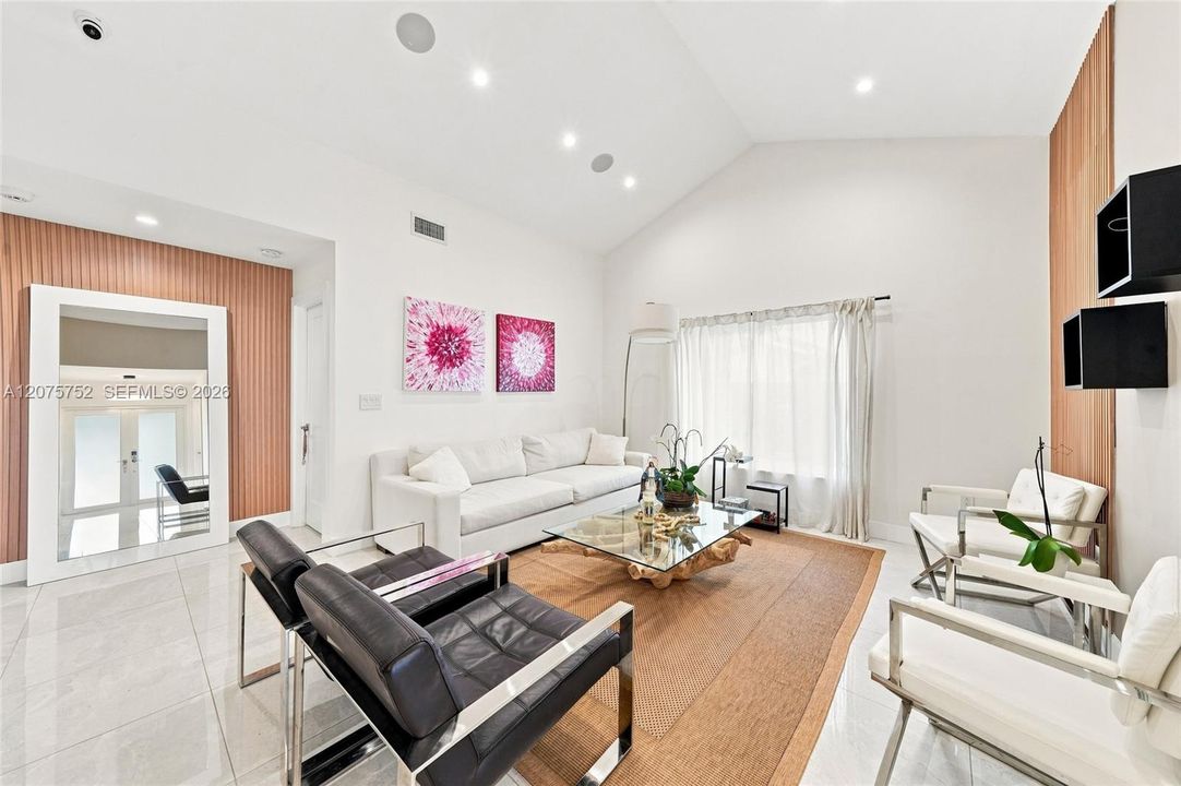 For Sale: $1,350,000 (4 beds, 2 baths, 2132 Square Feet)