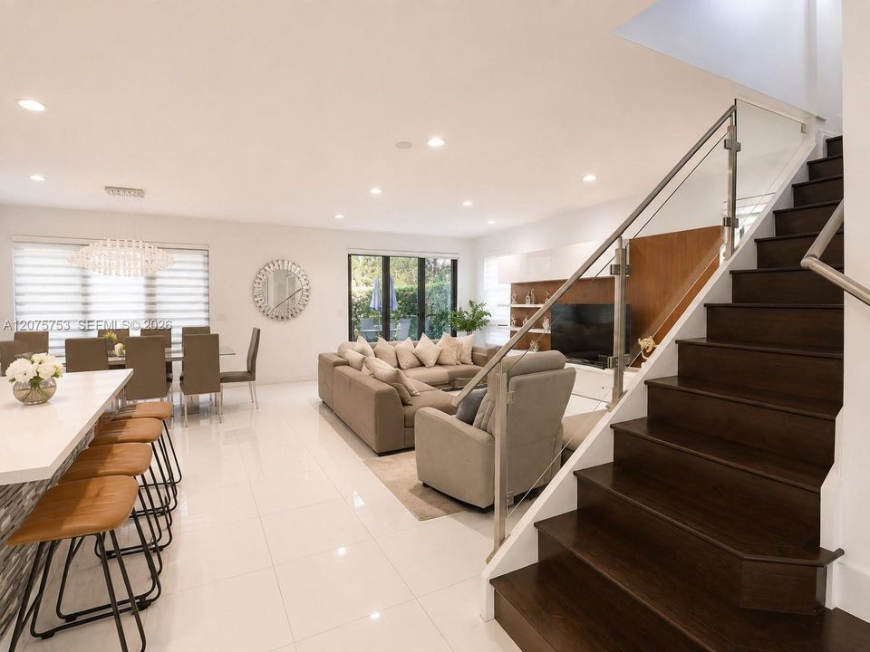 For Rent: $8,000 (5 beds, 4 baths, 3205 Square Feet)