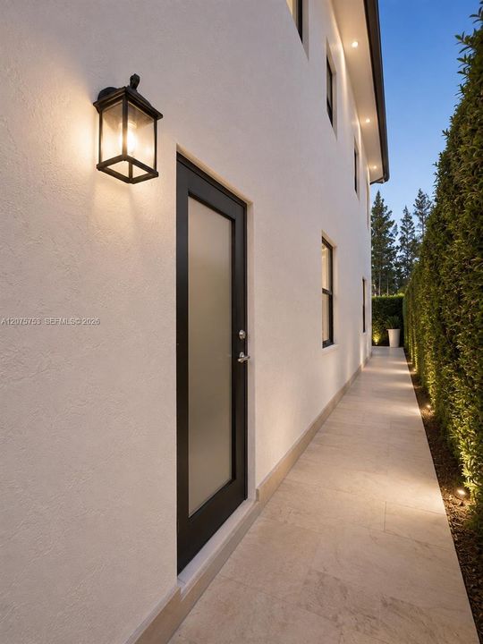 For Rent: $8,000 (5 beds, 4 baths, 3205 Square Feet)